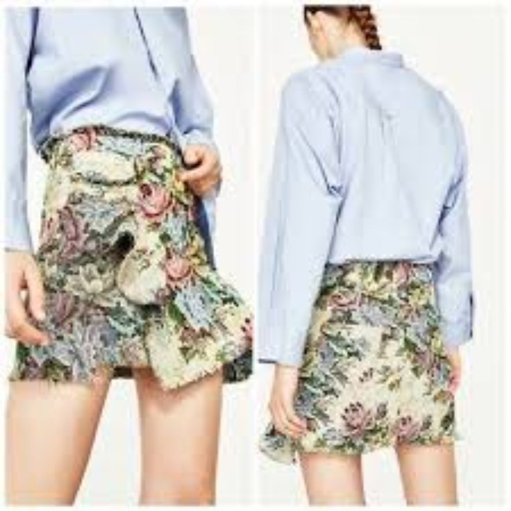 Zara Woman Floral Tapestry Skirt Size L
